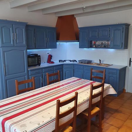 Maison 2 Chambres Au Calme Saint-Bonnet-sur-Gironde Buitenkant foto